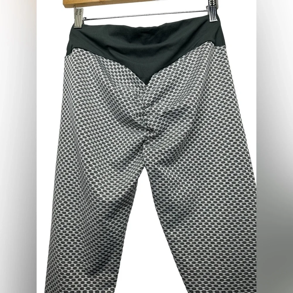 Grey High Waisted Spandex Yoga Leggings - Picture 6 of 16